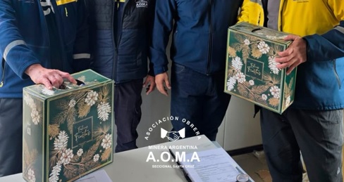 Aoma cajas navideñas