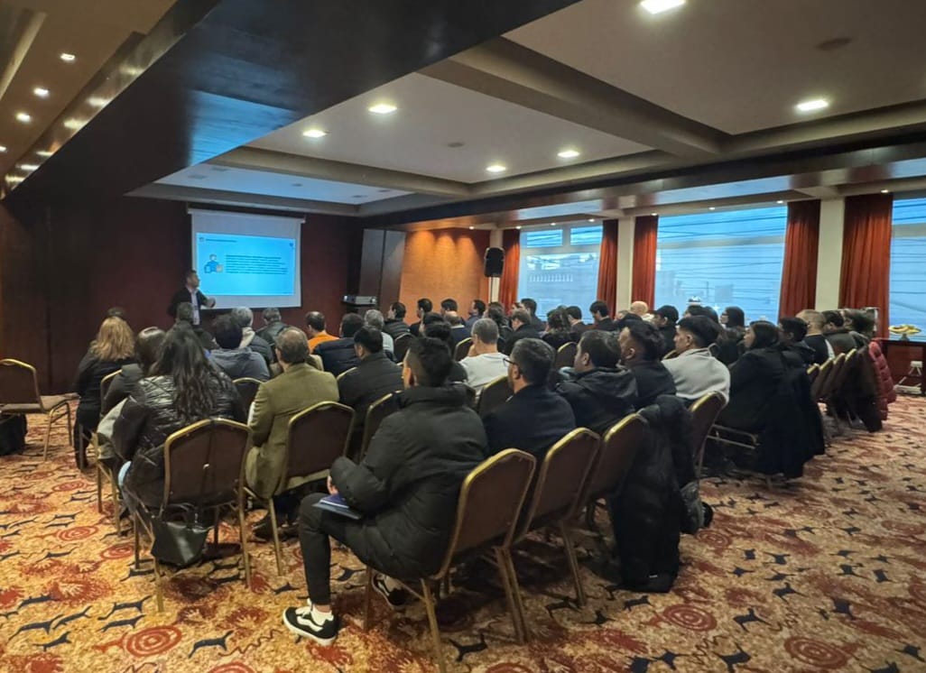 Newmont Cerro Negro capacitó a proveedores santacruceños en licitaciones e inteligencia artificial y refuerza su apuesta al desarrollo local