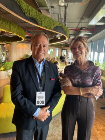 Carlos Bidabehere junto a Elena Morettini CSO Energy & Telco Globantos