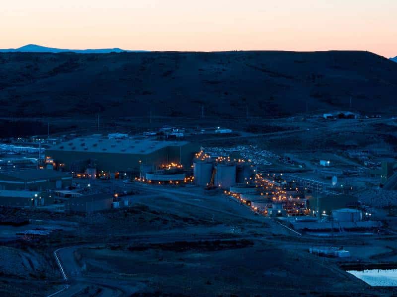 Newmont habría suspendido los despidos en Cerro Negro hasta la reunión del martes