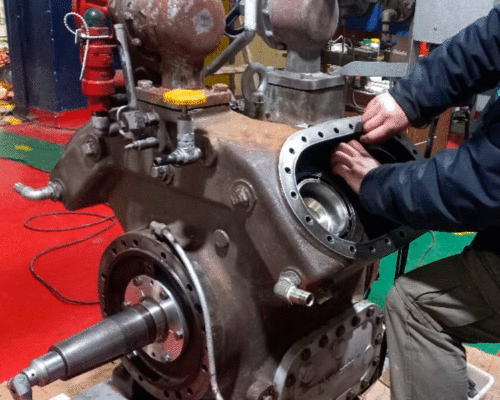 Compresor en reparación Fuente PM Ref